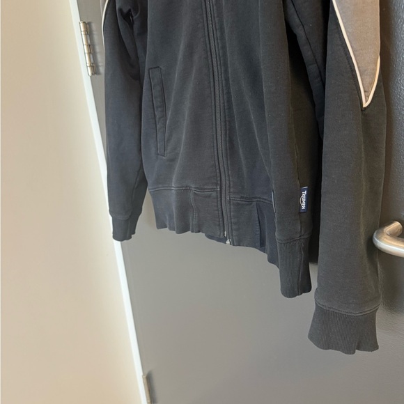 Triumph S Good used VINTAGE Black and Gray sweatshirt with jacket vibe patched - Picture 13 of 15